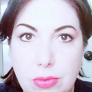 Meet your Posher, Monique